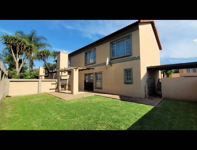 3 BEDROOM TOWNHOUSE FOR SALE IN ANNLIN